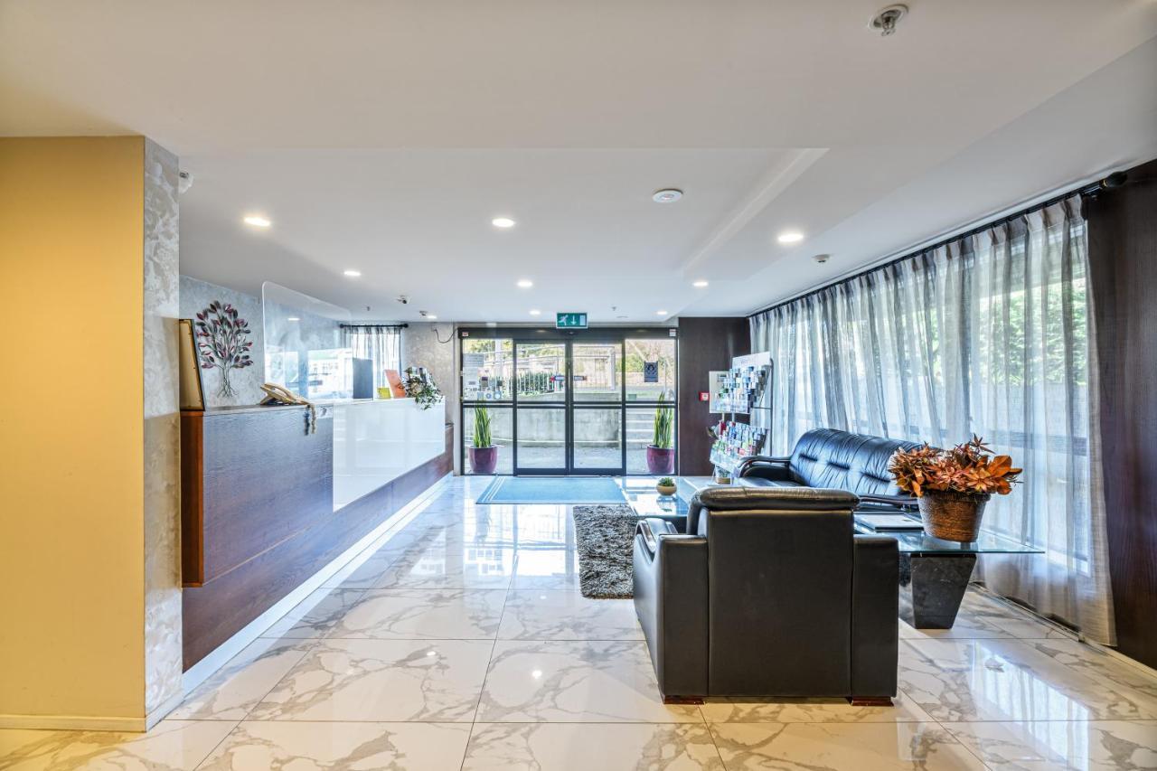 Alexander Inn Auckland Bagian luar foto